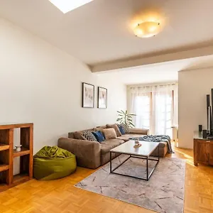 Templova - Old Town Large With Terrace Apartment