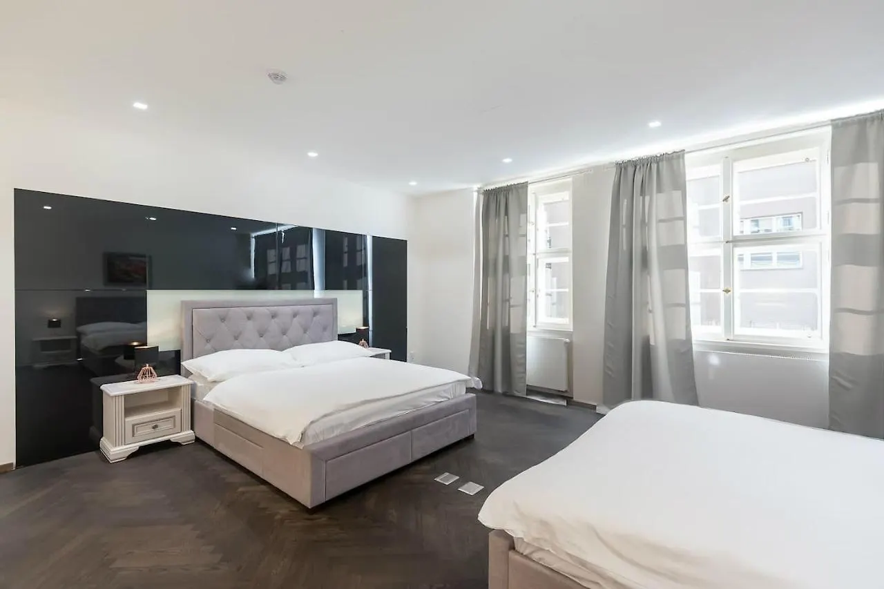 Palace Dlouha Apartments - Old Town Prague
