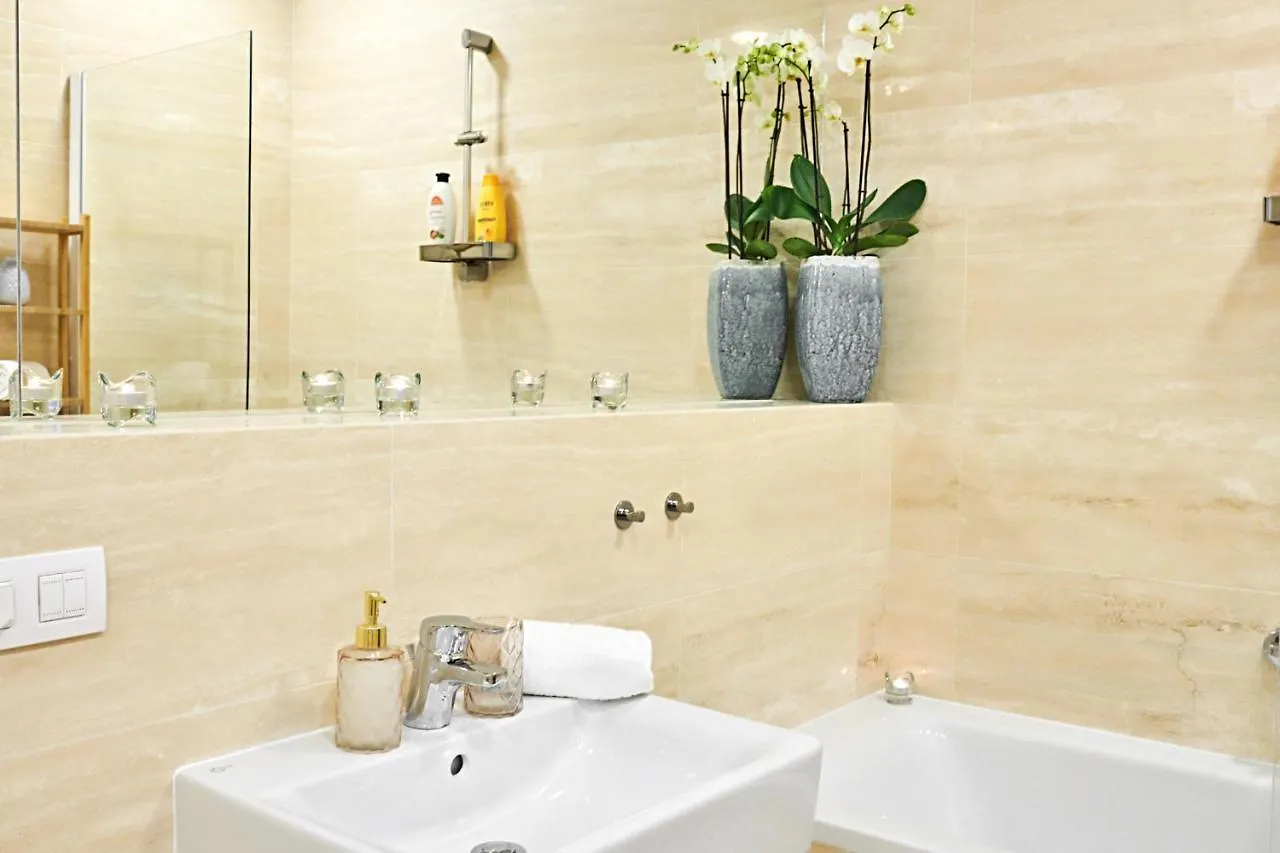 Palace Dlouha Apartments - Old Town Prague