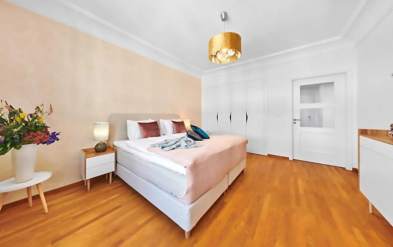 Palace Dlouha Apartments - Old Town Prague
